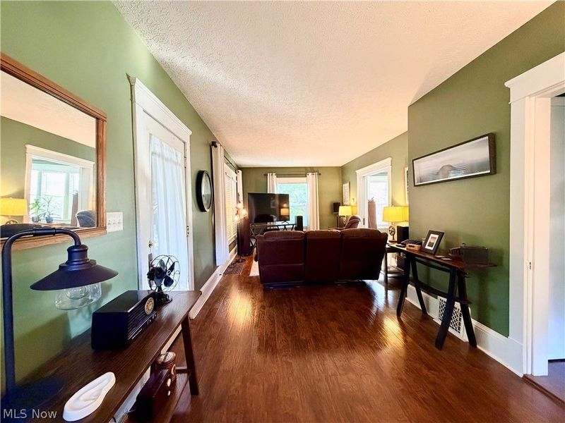 403 E Front Street, Dover, OH 44622 Photo 7