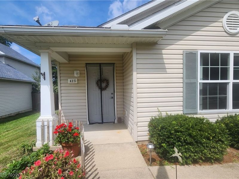 425 Harvest Drive , Ravenna, OH 44266 Photo 3
