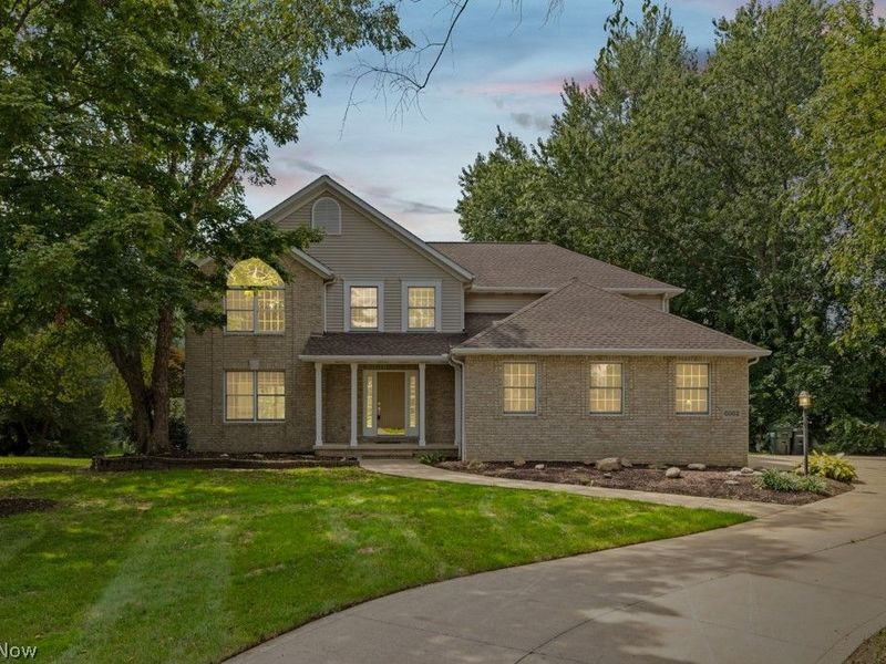 6962 Mapleridge Circle NW, Canton, OH 44718 Photo 2