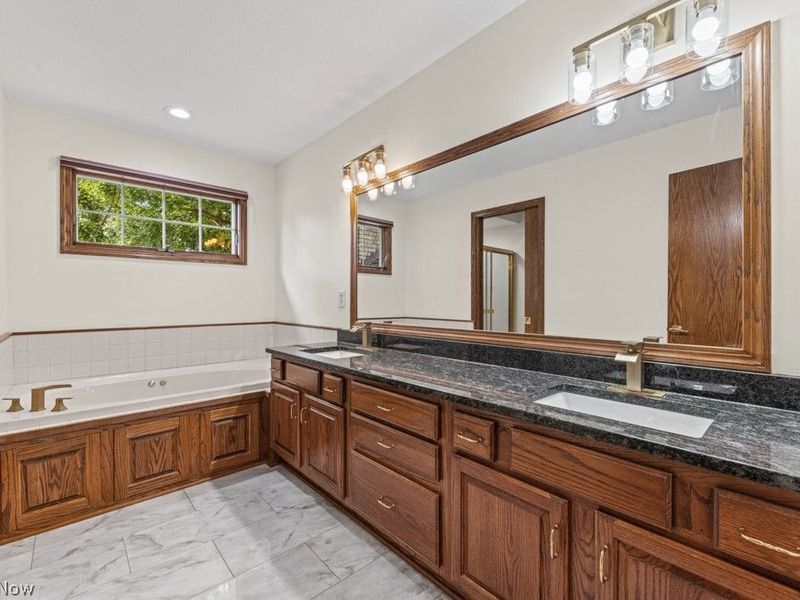 6962 Mapleridge Circle NW, Canton, OH 44718 Photo 30