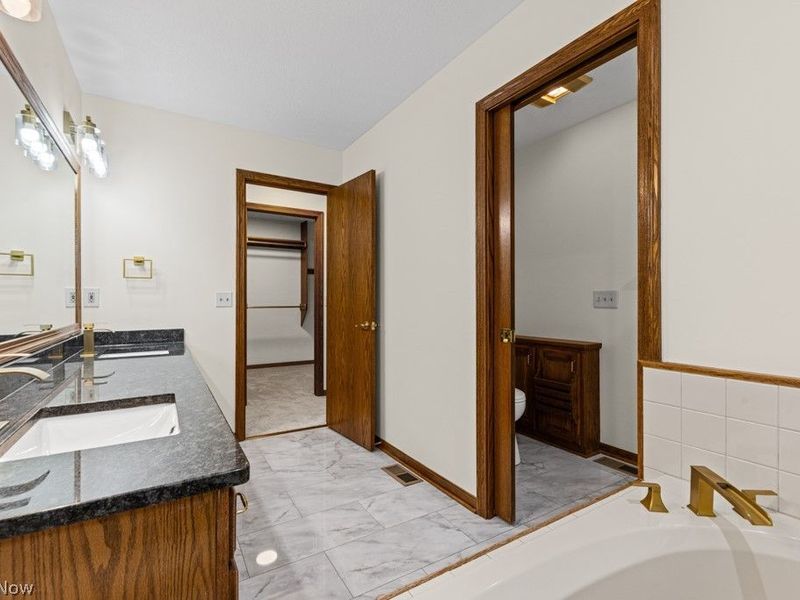 6962 Mapleridge Circle NW, Canton, OH 44718 Photo 31