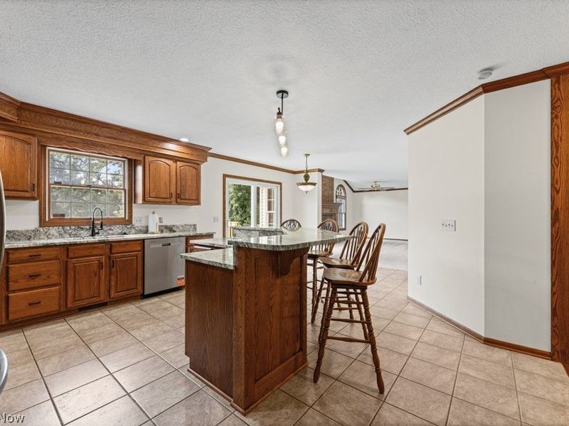 6962 Mapleridge Circle NW, Canton, OH 44718 Photo 8