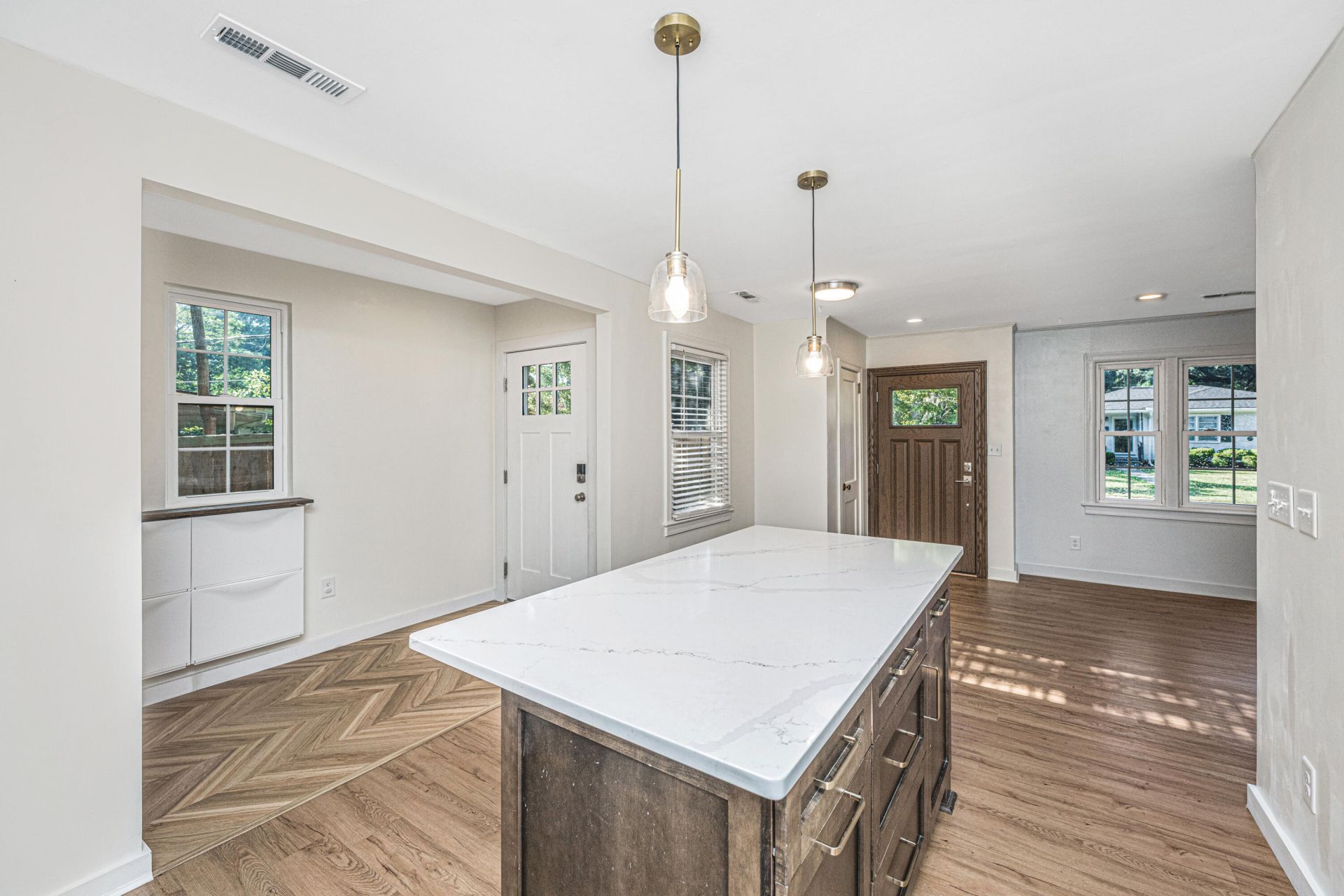 5078 Walker Street Photo 15