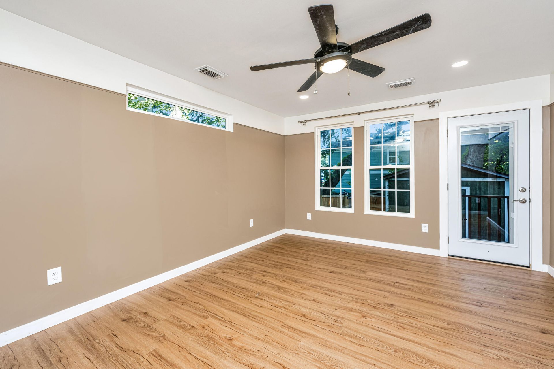 5078 Walker Street Photo 20