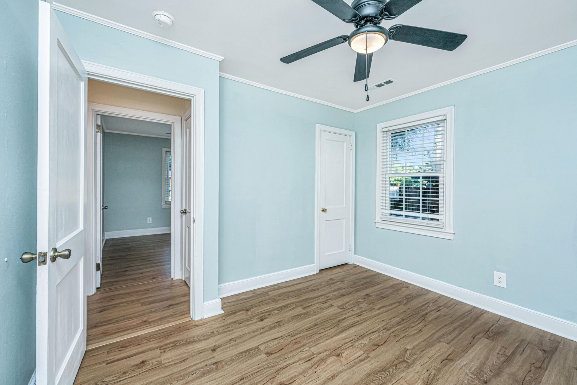 5078 Walker Street Photo 31
