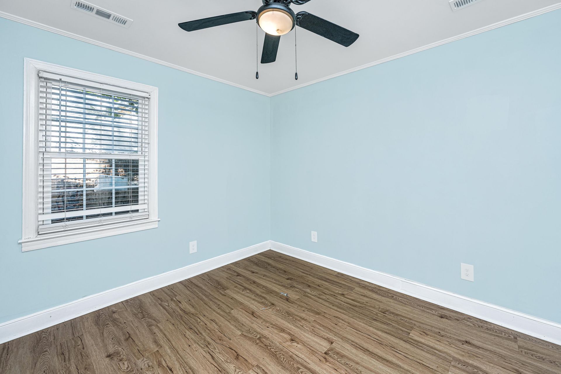 5078 Walker Street Photo 35