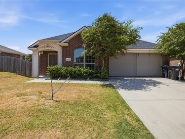6204 Granite Creek Drive, Fort Worth, TX 76179