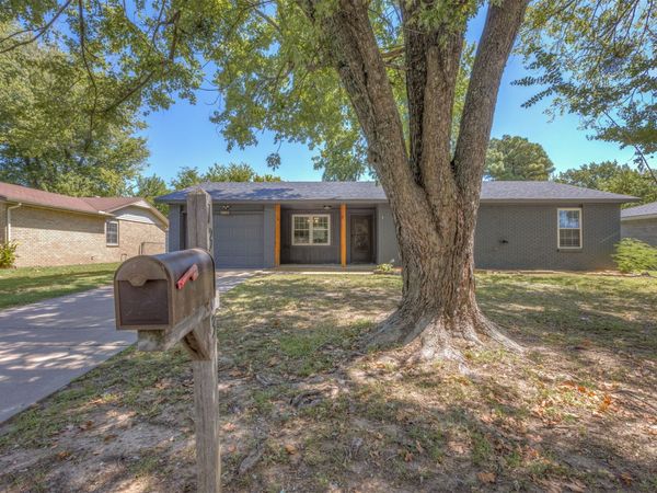 13663 S 286th East Avenue , Coweta, OK 74429