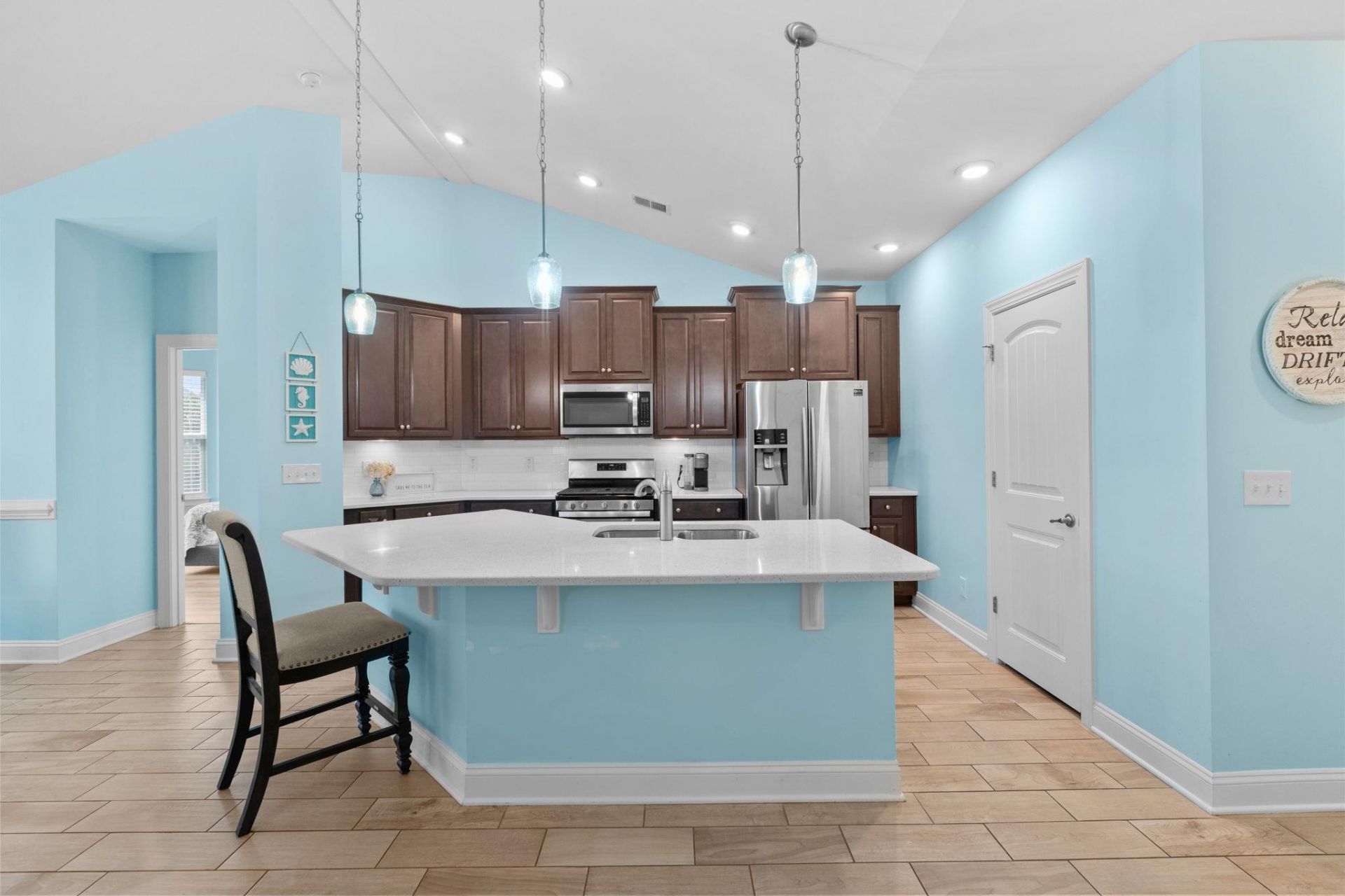 783 Berkshire Ave. Photo 19