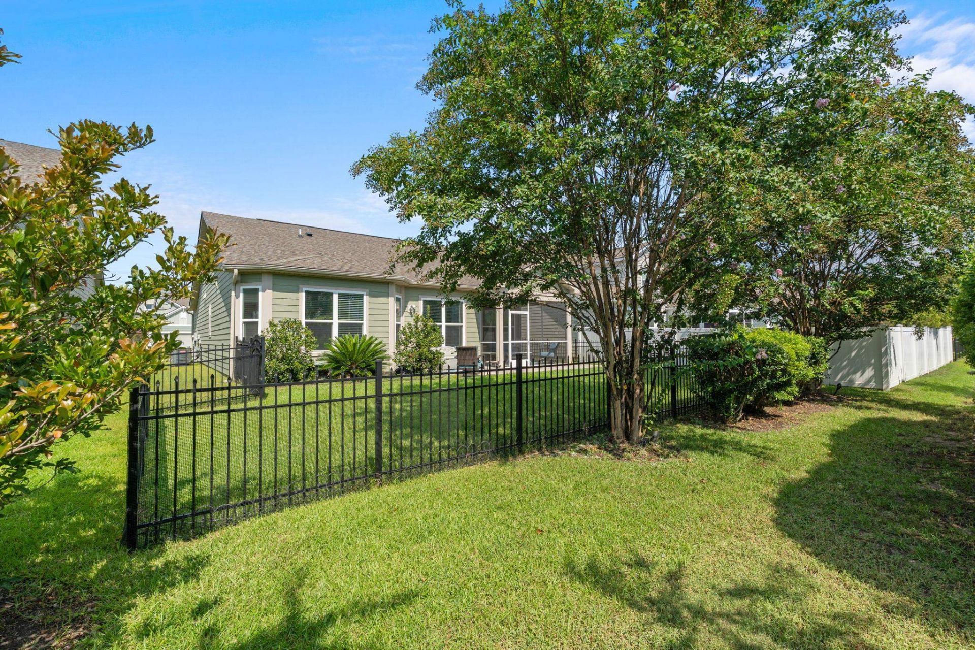 783 Berkshire Ave. Photo 40