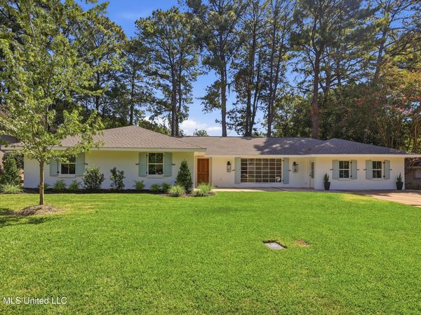 5326 Balmoral Drive, Jackson, MS 39211