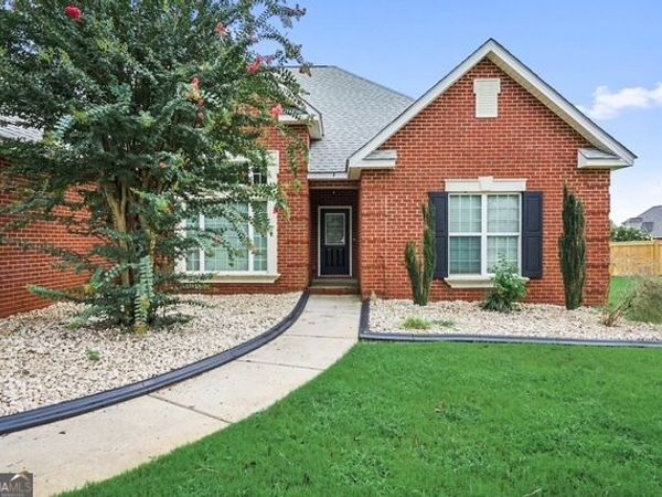 104 Flora Circle, Warner Robins, GA 31088
