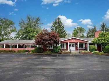 6260 Goodrich Road , Clarence, NY 14032