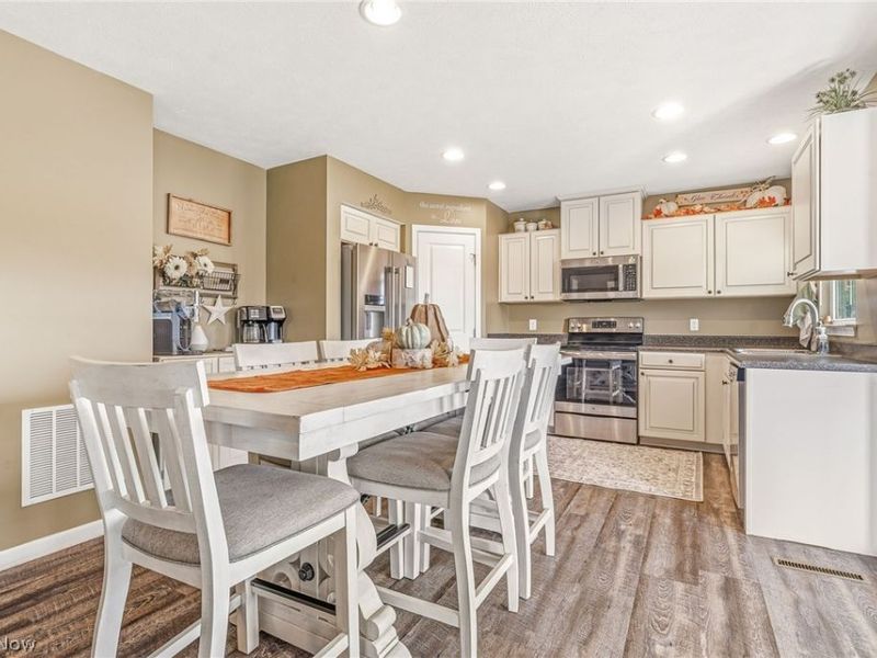 7230 Crusader Street SW, Massillon, OH 44646 Photo 10