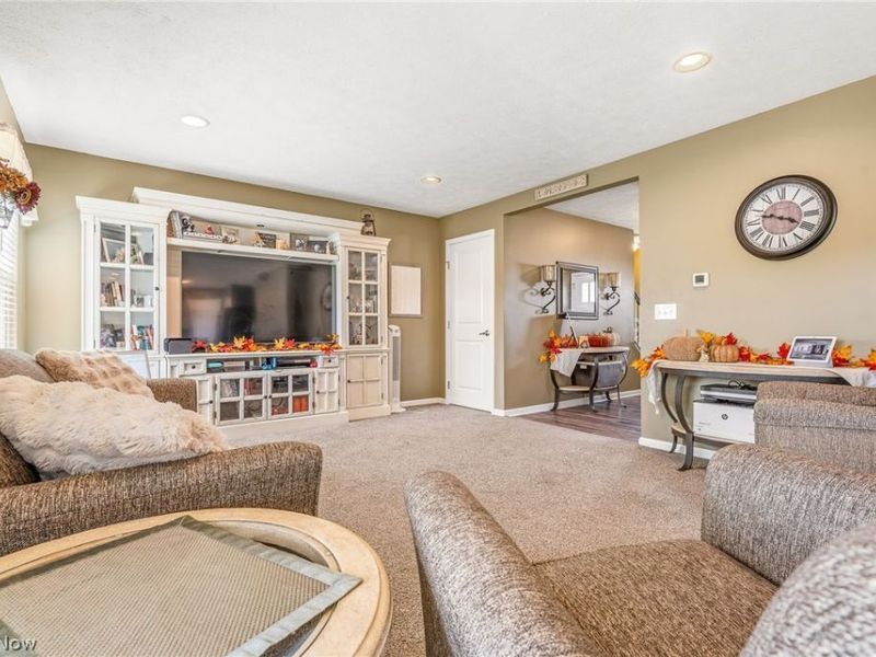7230 Crusader Street SW, Massillon, OH 44646 Photo 6