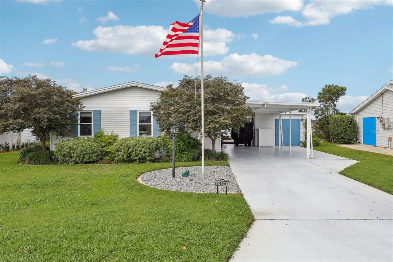 24941 Pine Hill, Leesburg, FL 34748 Main Photo