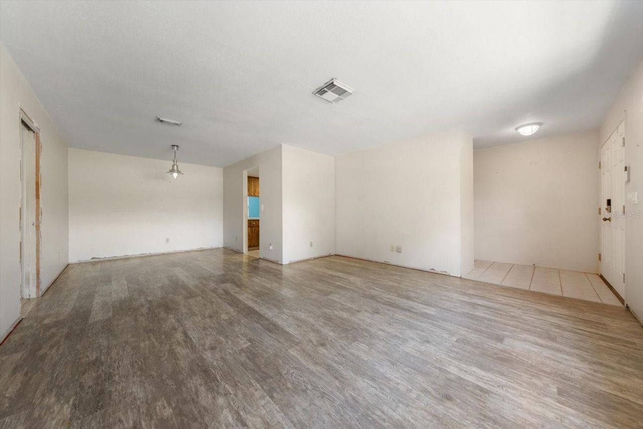 10928 118th Street , Seminole, FL 33778 Photo