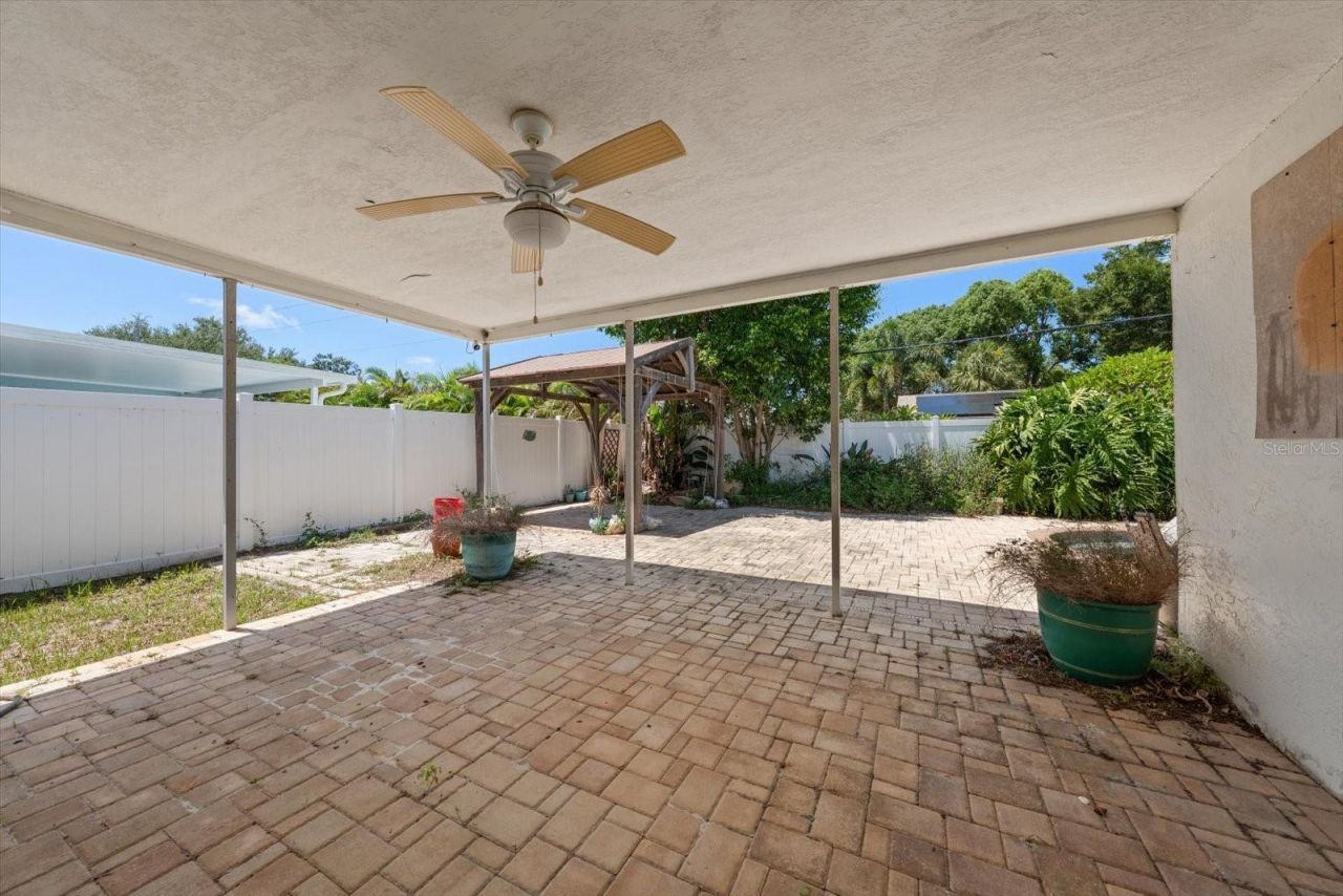 10928 118th Street , Seminole, FL 33778 Photo