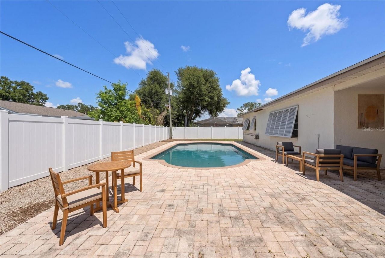 10928 118th Street , Seminole, FL 33778 Photo