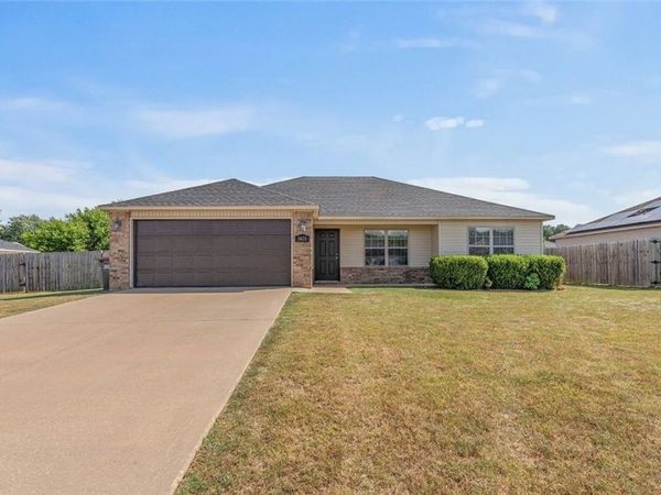 3671 Kelso Avenue , Springdale, AR 72764
