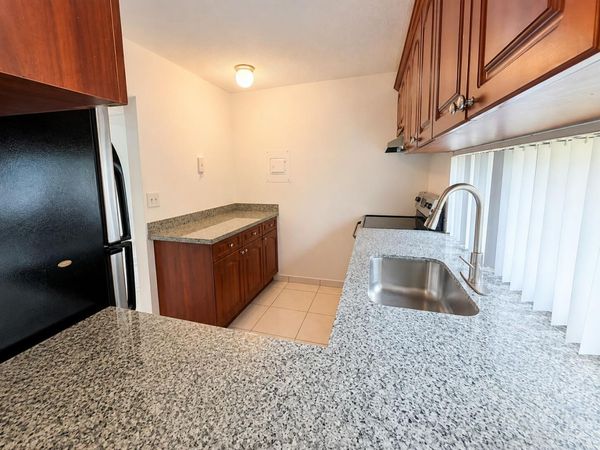 17021 N Bay Road, Unit 126, Sunny Isles Beach, FL 33160