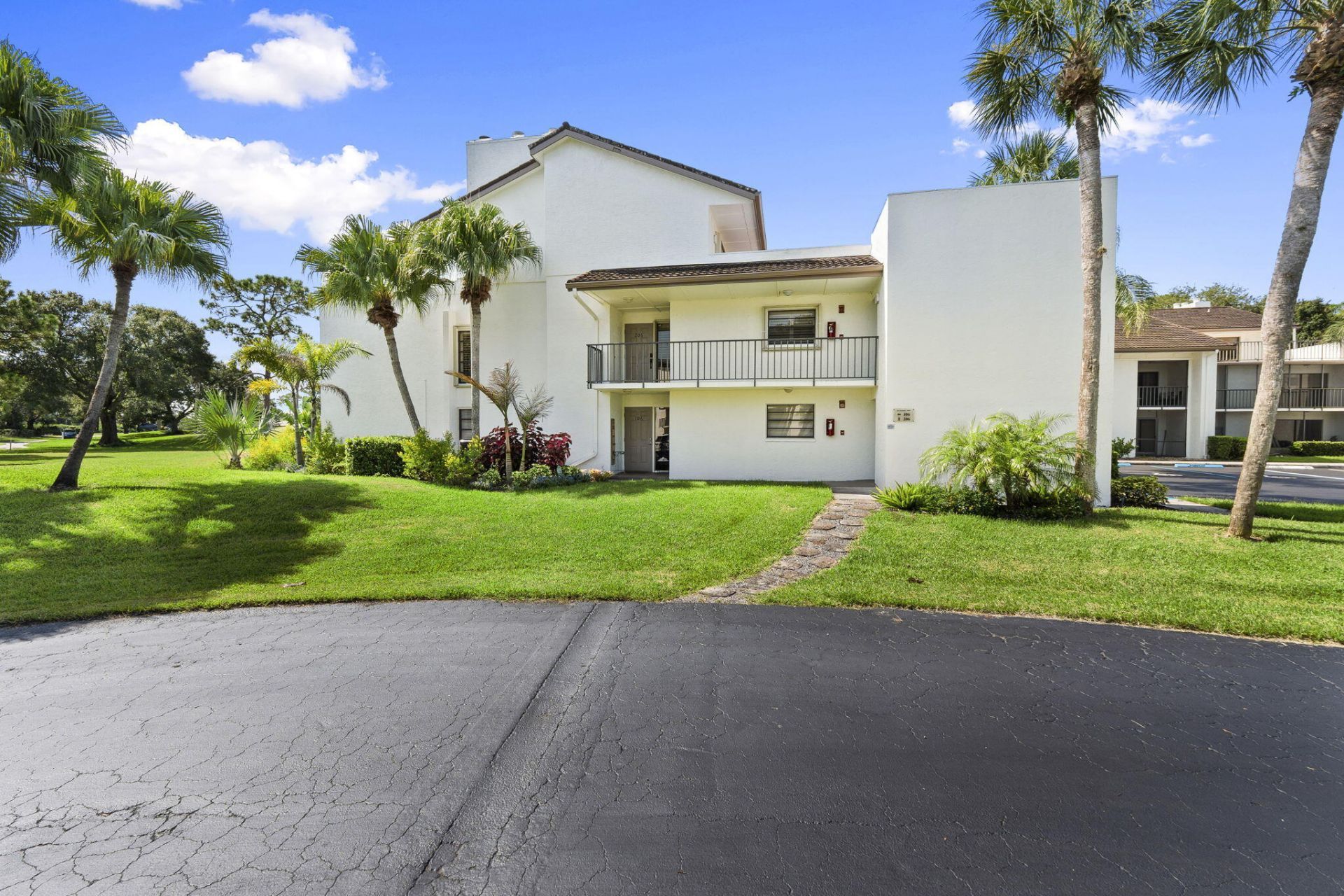 3400 Twin Lakes Terrace, Unit 206, Fort Pierce, FL 34951 Photo