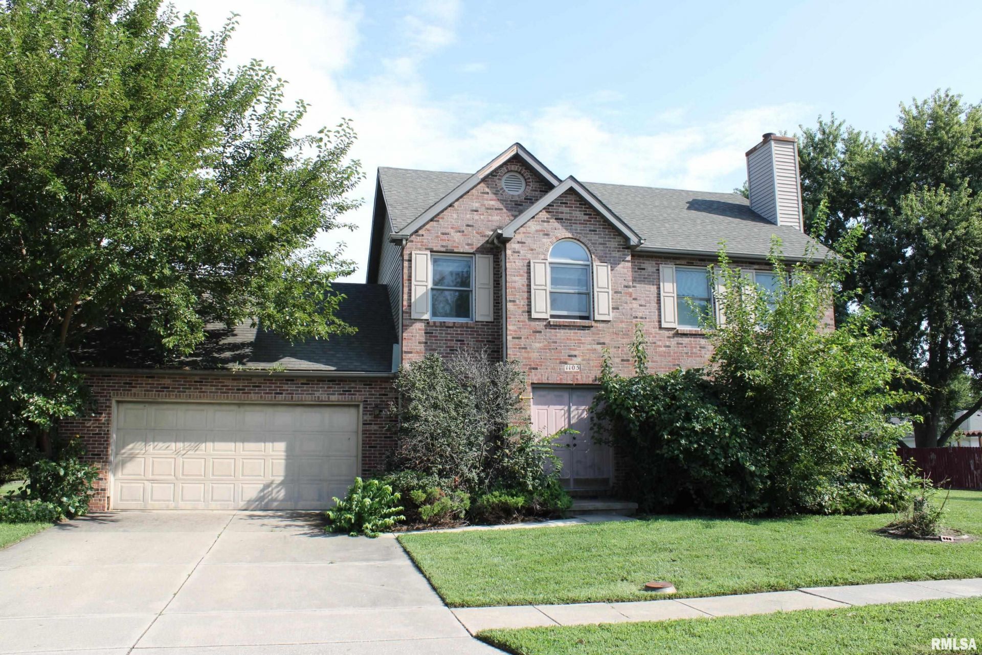 1105 Christopher Lane, Springfield, IL 62712 Main Photo