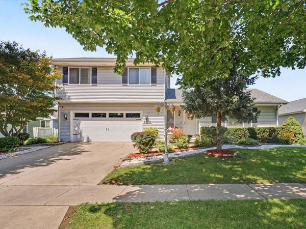 2818 Natalie Drive , Champaign, IL 61822