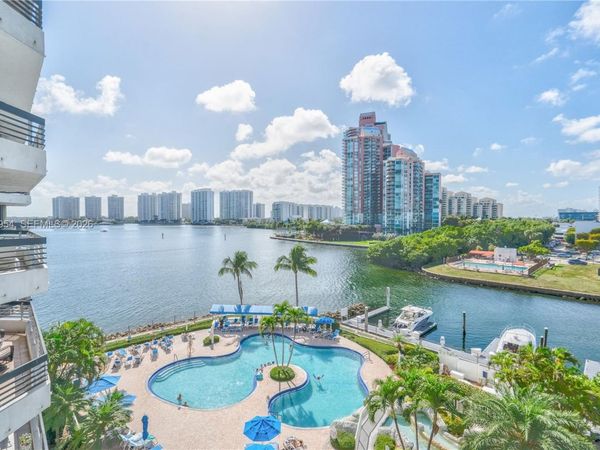 3530 Mystic Pointe Dr, Unit 808, Aventura, FL 33180