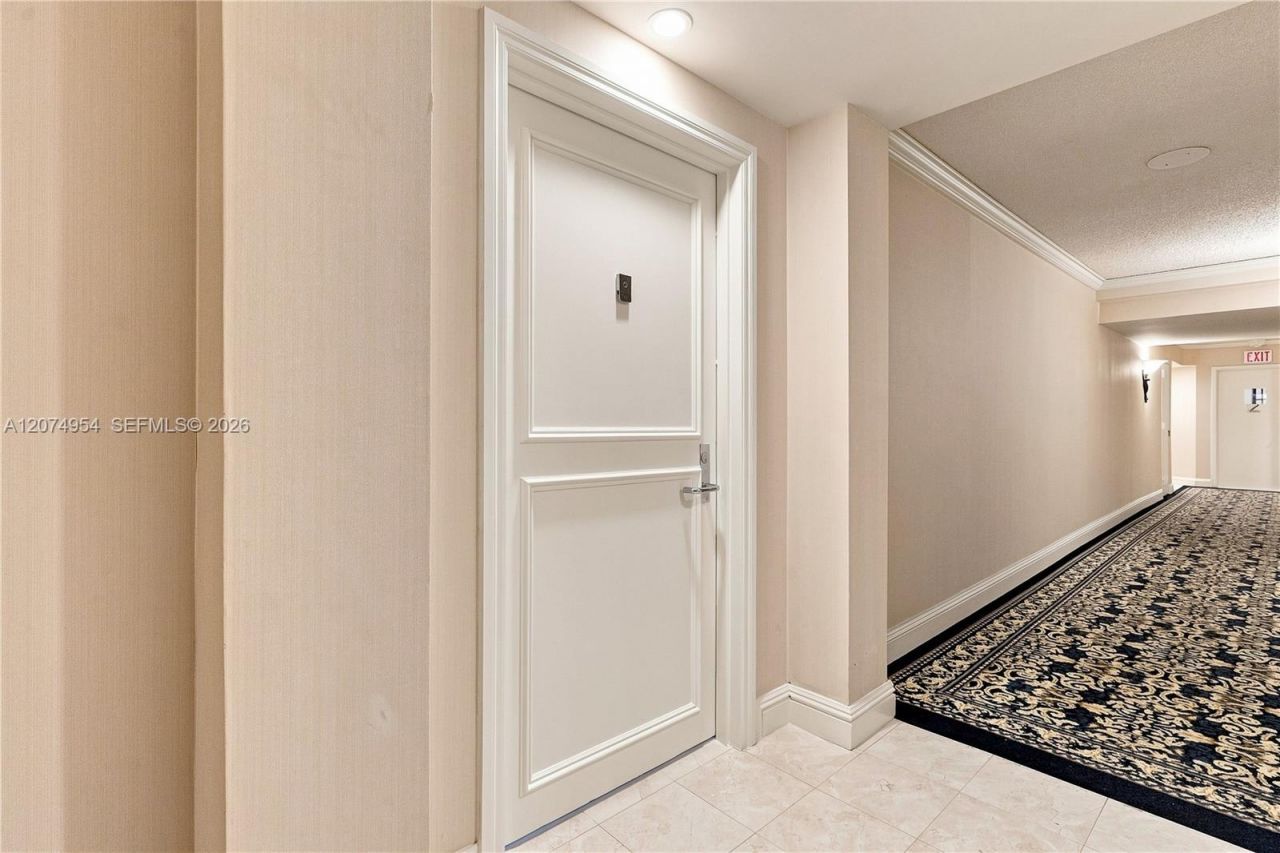 3530 Mystic Pointe Dr, Unit 808, Aventura, FL 33180 Photo