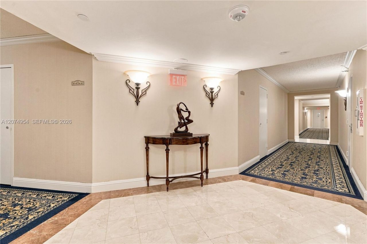 3530 Mystic Pointe Dr, Unit 808, Aventura, FL 33180 Photo