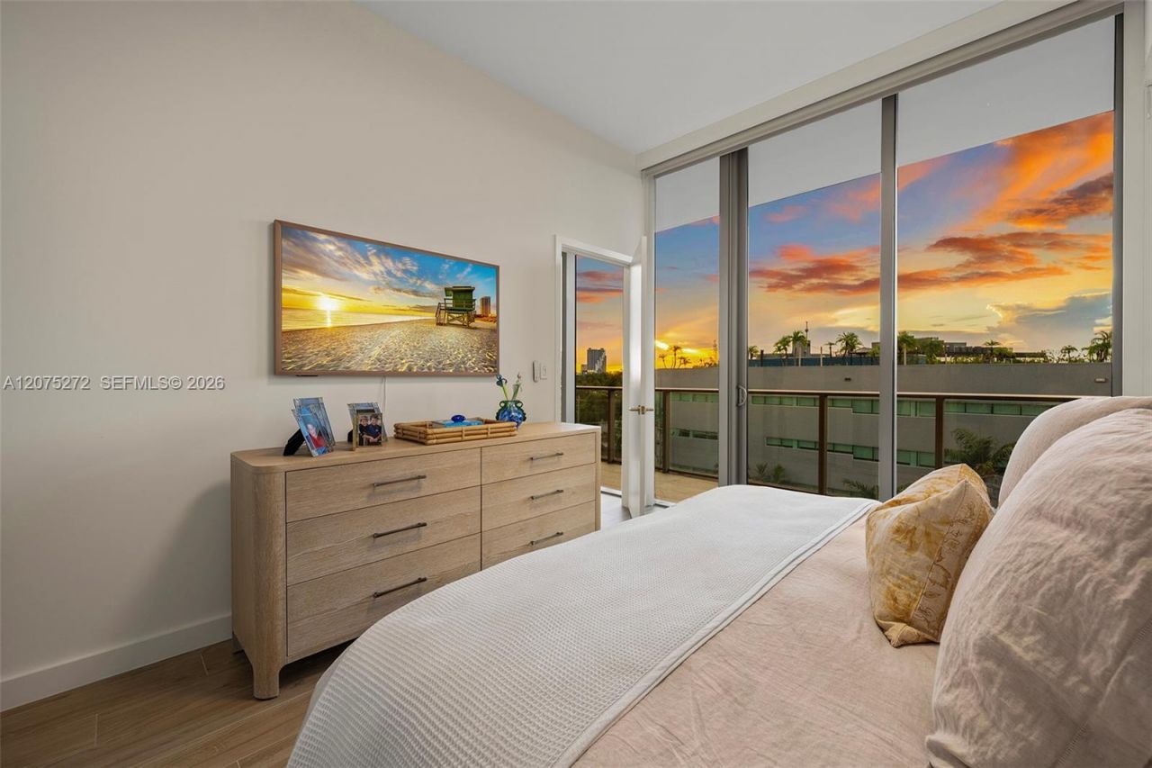 2678 Tigertail Ave, Unit 401, Miami, FL 33133 Photo