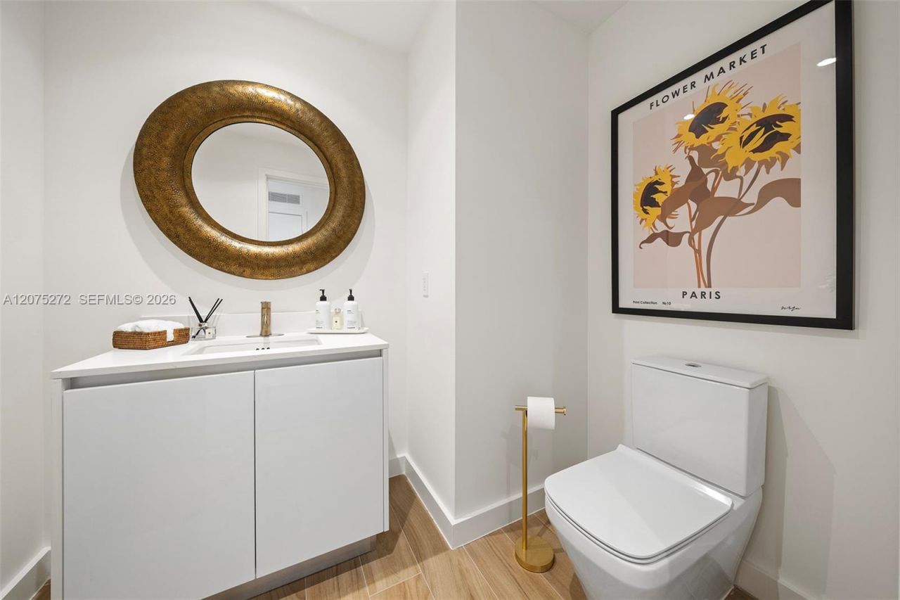 2678 Tigertail Ave, Unit 401, Miami, FL 33133 Photo