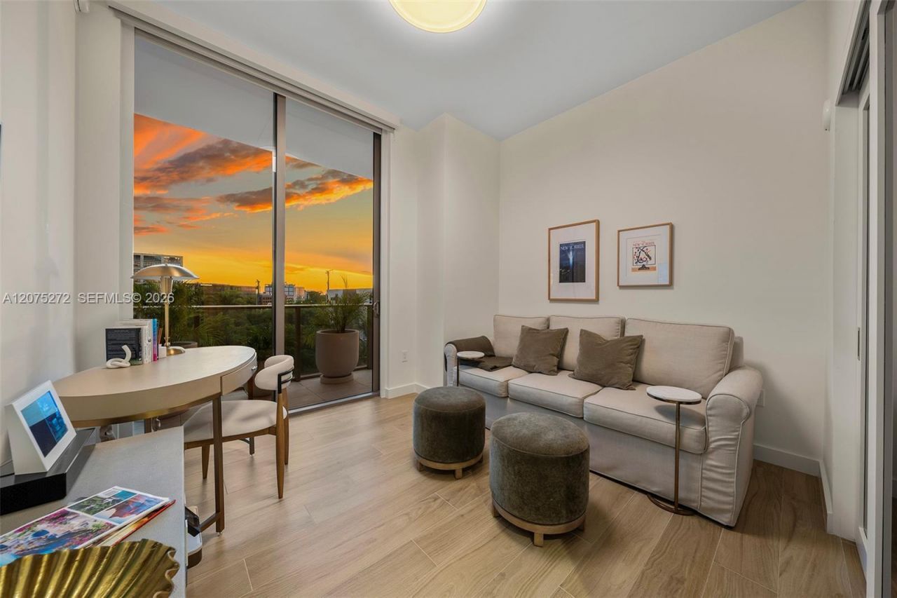 2678 Tigertail Ave, Unit 401, Miami, FL 33133 Photo