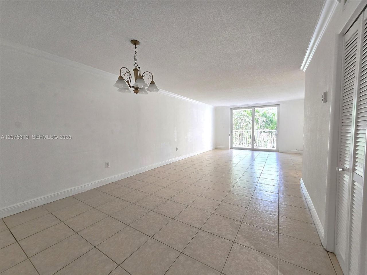 6940 Miami Gardens Dr , Unit 1-319, Hialeah, FL 33015 Photo