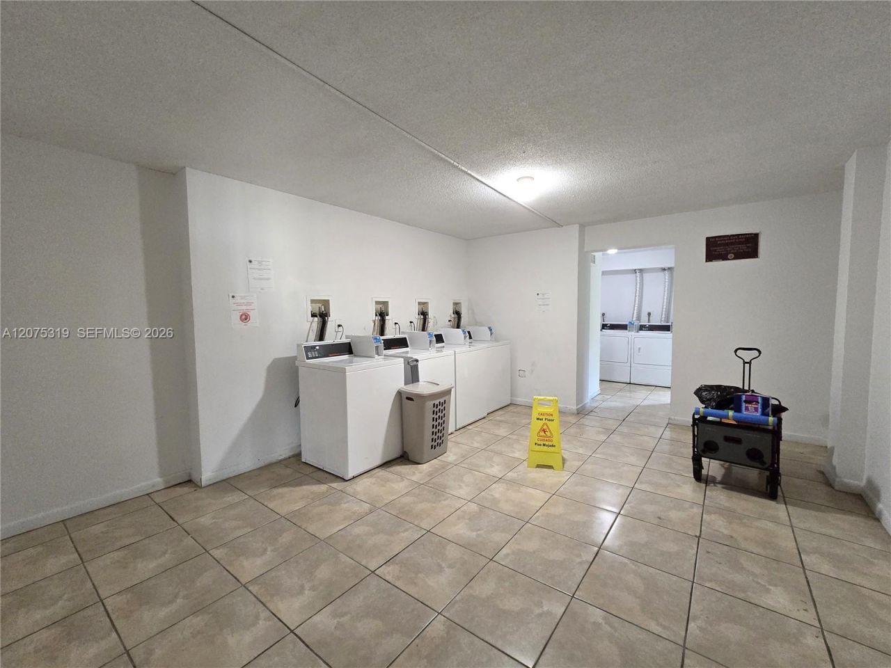 6940 Miami Gardens Dr , Unit 1-319, Hialeah, FL 33015 Photo