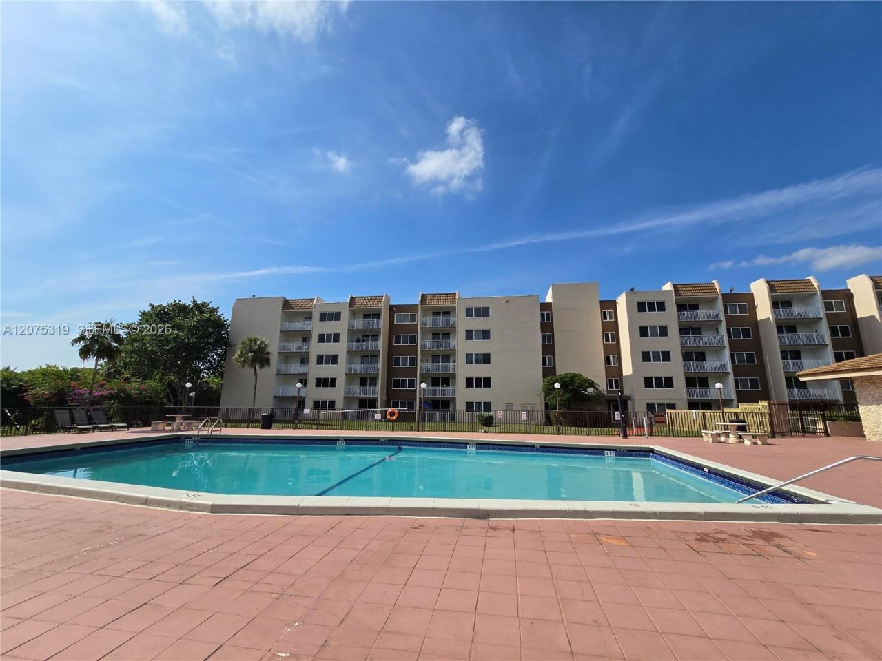 6940 Miami Gardens Dr , Unit 1-319, Hialeah, FL 33015 Photo