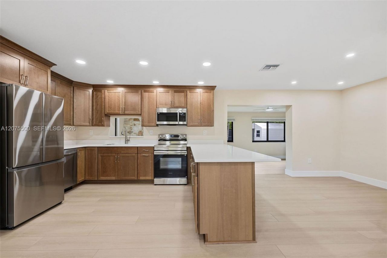 1391 NW 18th St , Homestead, FL 33030 Photo