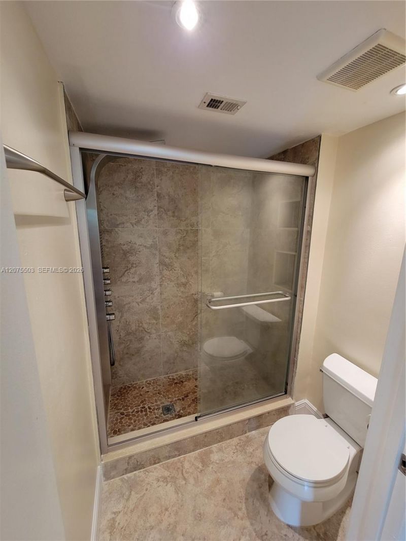 9999 Summerbreeze Dr, Unit 613, Sunrise, FL 33322 Photo