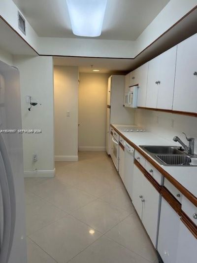 Please Call For Address, Unit 203, Key Biscayne, FL 33149 Photo
