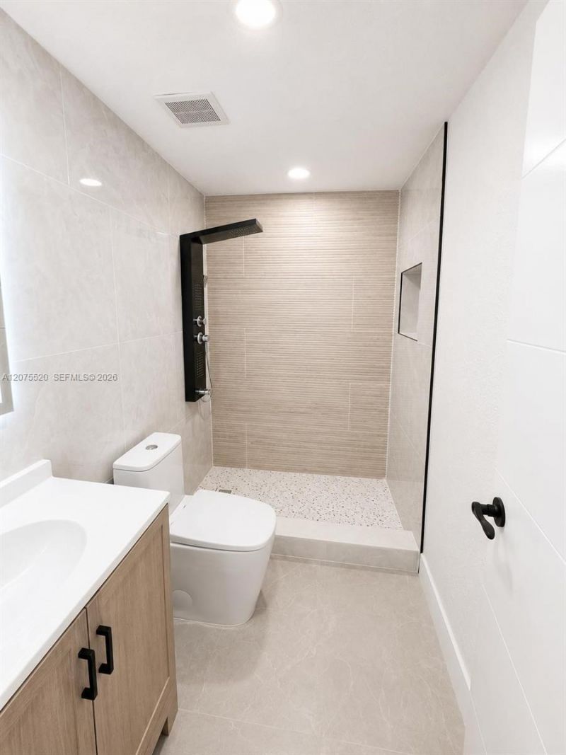 7239 NW Third St , Miami, FL 33126 Photo