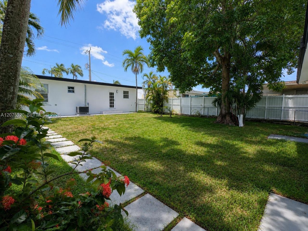 7239 NW Third St , Miami, FL 33126 Photo