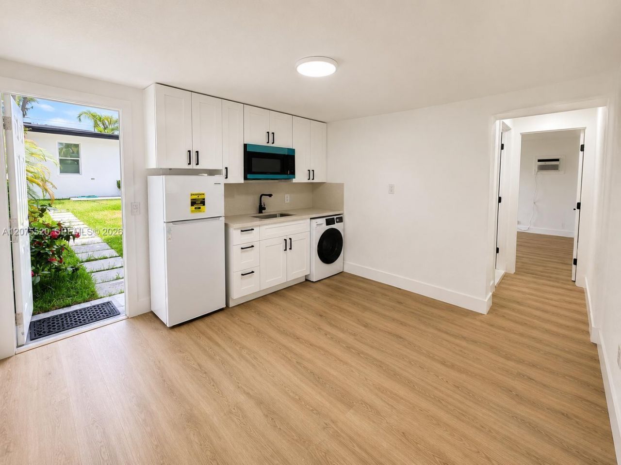 7239 NW Third St , Miami, FL 33126 Photo