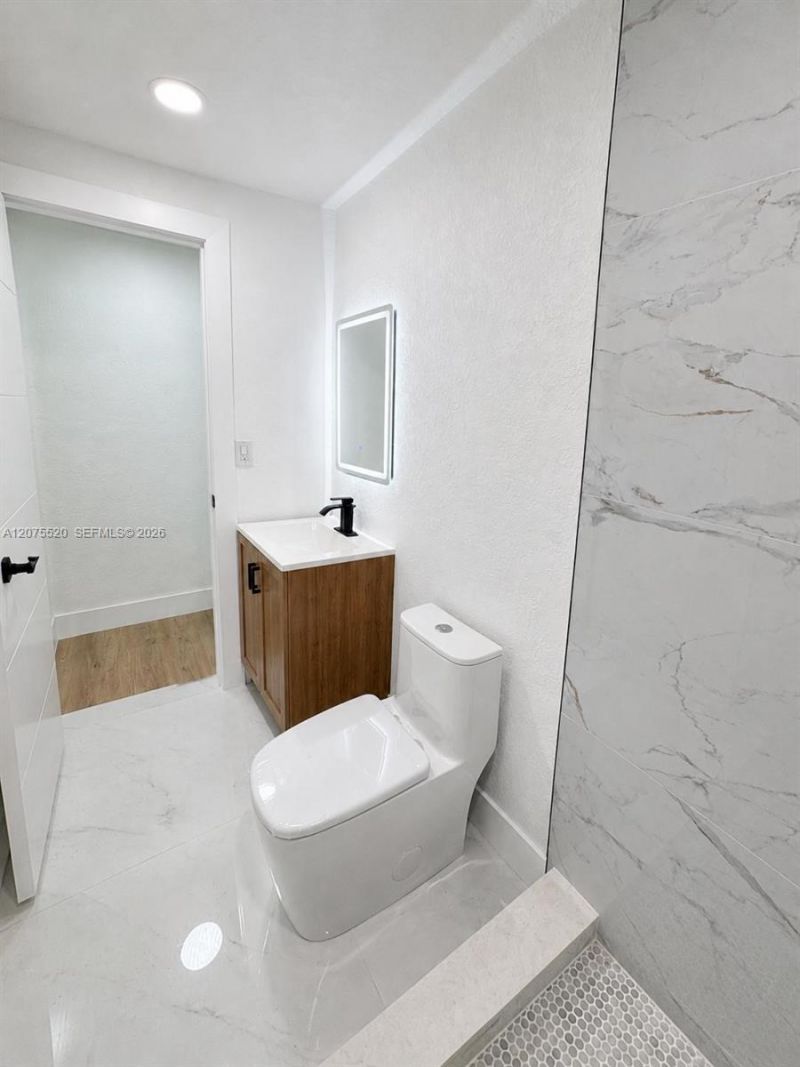7239 NW Third St , Miami, FL 33126 Photo