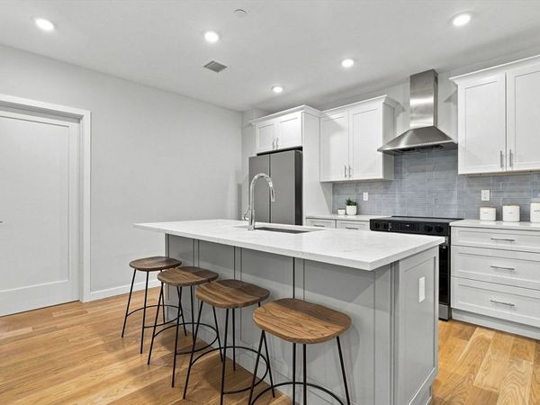 267 Old Colony, Unit 206, Boston, MA 02127