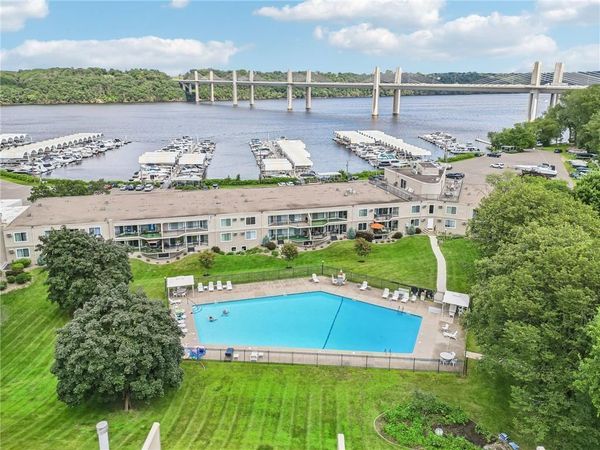 6213 Saint Croix Trail N, Unit 108, Stillwater, MN 55082