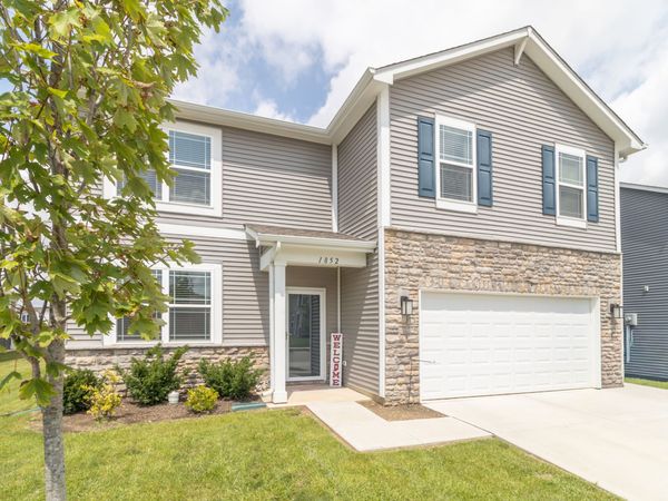1852 Fairmount Drive , Greenfield, IN 46140
