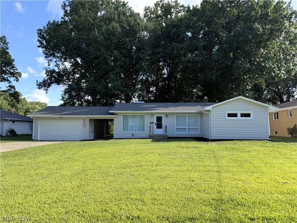447 Catherine Street, Youngstown, OH 44505