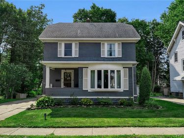 20 Court Street , Lancaster, NY 14086