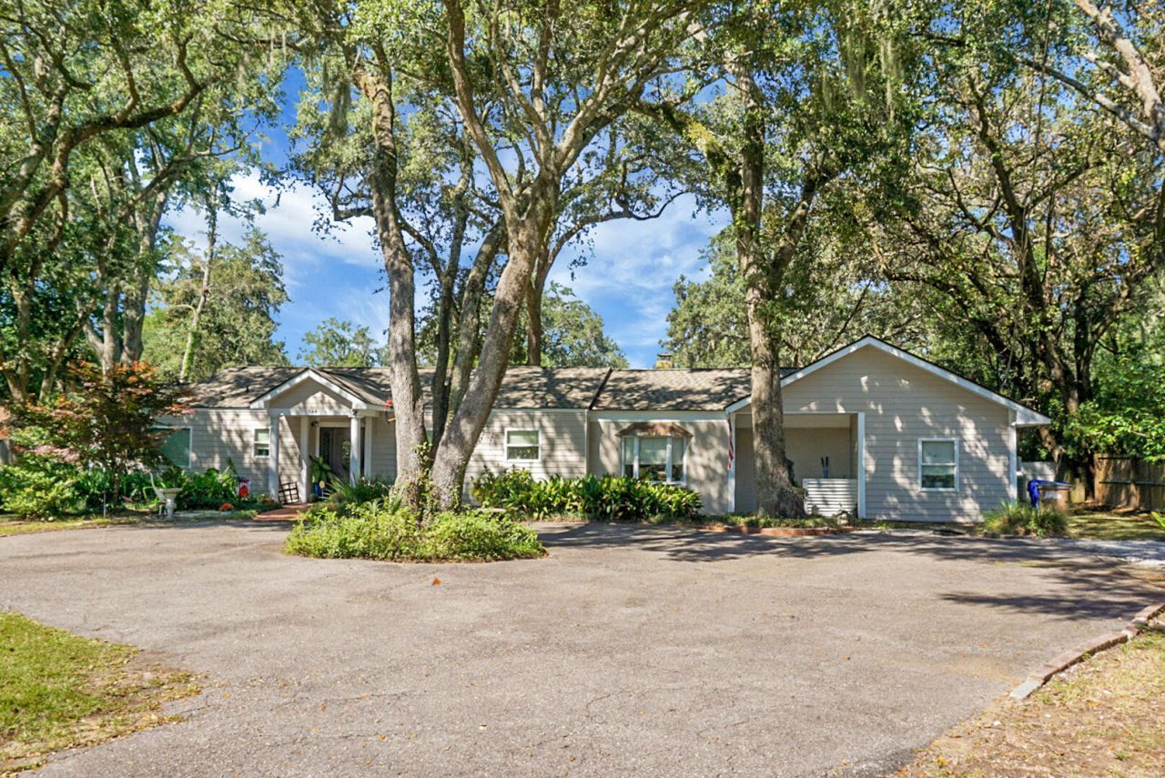 544 Fort Johnson Road Photo 4